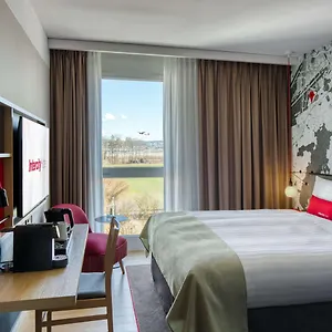Intercityhotel Zuerich Airport Отель